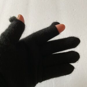 VINCE WOMENS LONG RIB KNIT CUFF CASHMERE GLOVES BLACK OS NWOT